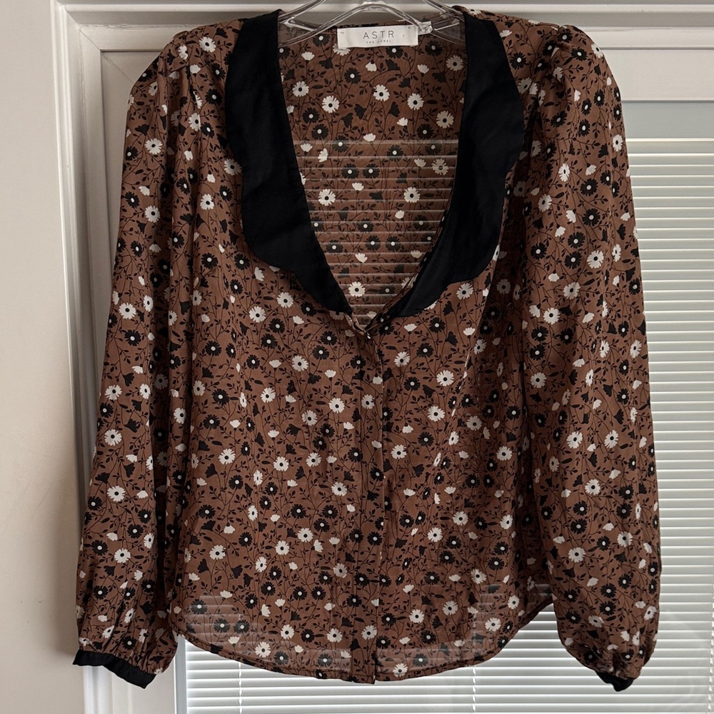 ASTR the Label Lula Black and Brown Floral Blouse Size XS
